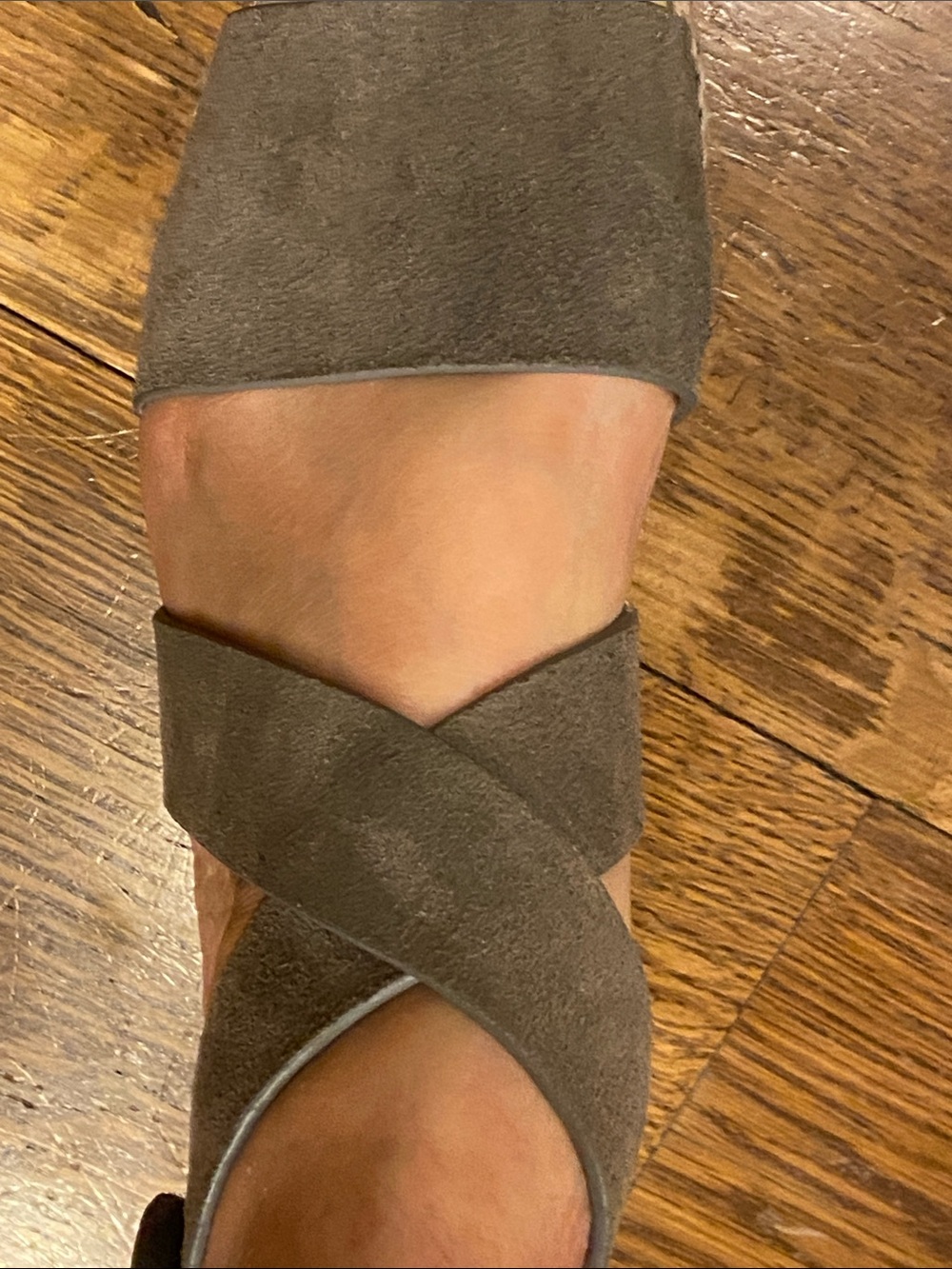 Bettye Muller Taupe Grey Suede Espadrille Platform Sandals Ankle Wrap sz 8